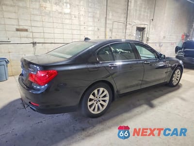 Trzecie zdjęcie samochodu z tyłu: 2011 BMW 750 XI VIN:WBAKC6C52BC394822 - miniatura
