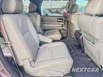 Zdjęcie 11 z 13 samochodu: 2018 TOYOTA SEQUOIA LIMITED VIN:5TDKY5G19JS071354 - miniatura
