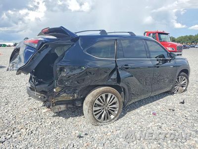 Trzecie zdjęcie samochodu z tyłu: 2021 TOYOTA HIGHLANDER HYBRID PLATINUM VIN:5TDEBRCH4MS030532 - miniatura
