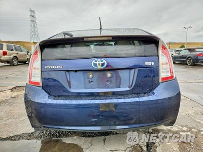 Zdjęcie 6 z 13 samochodu: 2015 TOYOTA PRIUS TWO VIN:JTDKN3DU8F0437987 - miniatura