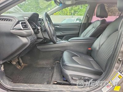 Zdjęcie 7 z 12 samochodu: 2018 TOYOTA CAMRY SE VIN:4T1B11HK7JU070277 - miniatura