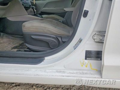 Zdjęcie 12 z 13 samochodu: 2017 HYUNDAI ELANTRA SE VIN:5NPD74LF7HH183528 - miniatura