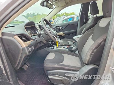 Zdjęcie 7 z 13 samochodu: 2017 JEEP CHEROKEE SPORT VIN:1C4PJMAS6HW609489 - miniatura