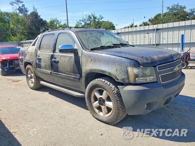 Czwarte zdjęcie samochodu z boku: 2008 CHEVROLET AVALANCHE C1500 VIN:3GNEC12J58G140004 - miniatura