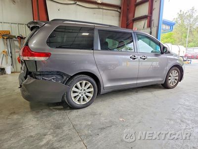 Trzecie zdjęcie samochodu z tyłu: 2013 TOYOTA SIENNA LE VIN:5TDJK3DCXDS067759 - miniatura