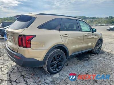 Trzecie zdjęcie samochodu z tyłu: 2021 KIA SORENTO S VIN:5XYRLDLC3MG004264 - miniatura