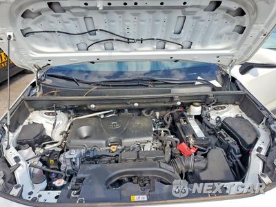 Zdjęcie 12 z 13 samochodu: 2019 TOYOTA RAV4 LIMITED VIN:2T3Y1RFV7KW045801 - miniatura
