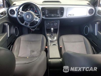 Zdjęcie 8 z 12 samochodu: 2014 VOLKSWAGEN BEETLE VIN:3VWJP7AT7EM605846 - miniatura