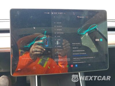 Zdjęcie 9 z 12 samochodu: 2018 TESLA MODEL 3 VIN:5YJ3E1EA8JF164198 - miniatura