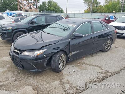 2017 TOYOTA CAMRY SE 4T1BF1FK8HU806013 - główne zdjęcie licytacji z USA - miniatura