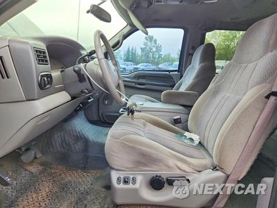 Zdjęcie 7 z 12 samochodu: 2001 FORD EXCURSION XLT VIN:1FMNU41S81EB19206 - miniatura