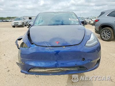 Piąte zdjęcie samochodu w środku: 2020 TESLA MODEL Y VIN:5YJYGDEE2LF009315 - miniatura