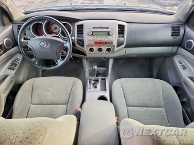 Zdjęcie 8 z 12 samochodu: 2008 TOYOTA TACOMA V6 VIN:3TMLU42N18M015715 - miniatura