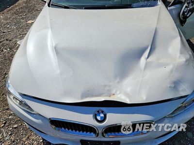 Zdjęcie 11 z 12 samochodu: 2018 BMW 320 I VIN:WBA8E1G51JNU90882 - miniatura