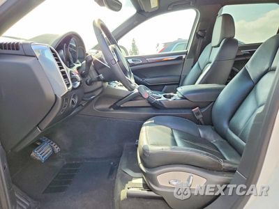 Zdjęcie 7 z 13 samochodu: 2014 PORSCHE CAYENNE S VIN:WP1AB2A25ELA58457 - miniatura
