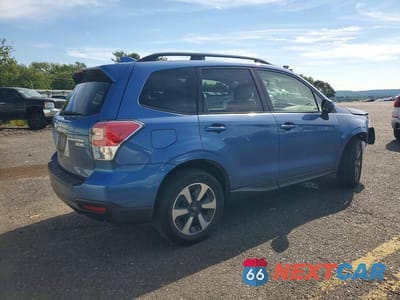 Trzecie zdjęcie samochodu z tyłu: 2017 SUBARU FORESTER 2.5I PREMIUM VIN:JF2SJAEC5HH405526 - miniatura
