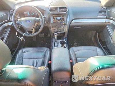 Zdjęcie 8 z 14 samochodu: 2016 FORD EXPLORER XLT VIN:1FM5K8D84GGC97673 - miniatura
