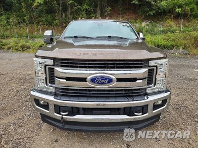 Piąte zdjęcie samochodu w środku: 2017 FORD F350 SUPER DUTY VIN:1FT8X3BT5HEB38512 - miniatura