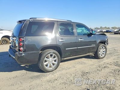 Trzecie zdjęcie samochodu z tyłu: 2013 GMC YUKON DENALI VIN:1GKS2EEF4DR318707 - miniatura