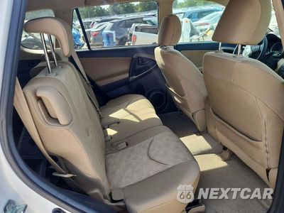 Zdjęcie 11 z 14 samochodu: 2011 TOYOTA RAV4 BASE VIN:2T3ZF4DV0BW073595 - miniatura