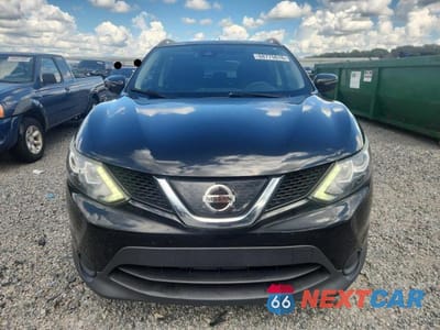 Piąte zdjęcie samochodu w środku: 2019 NISSAN ROGUE SPORT SV VIN:JN1BJ1CP8KW227105 - miniatura