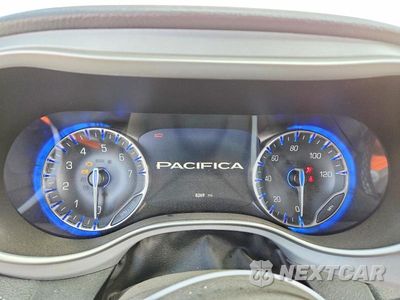 Zdjęcie 9 z 13 samochodu: 2024 CHRYSLER PACIFICA TOURING VIN:2C4RC1FG9RR191378 - miniatura