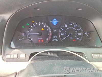 Zdjęcie 9 z 12 samochodu: 2010 LEXUS LS 460 VIN:JTHCL5EF4A5005350 - miniatura