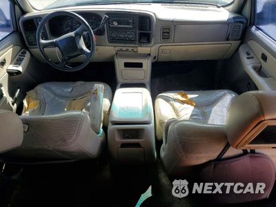 Zdjęcie 8 z 14 samochodu: 2002 GMC YUKON VIN:1GKEC13T22R295369 - miniatura