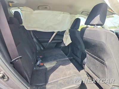 Zdjęcie 11 z 13 samochodu: 2017 TOYOTA RAV4 LE VIN:JTMBFREV6HJ151429 - miniatura