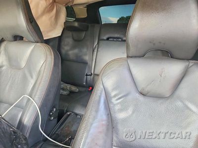 Zdjęcie 10 z 13 samochodu: 2011 VOLVO XC60 T6 VIN:YV4902DZ8B2225525 - miniatura