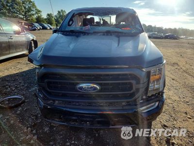 Piąte zdjęcie samochodu w środku: 2023 FORD F150 SUPERCREW VIN:1FTFW1E84PKF42892 - miniatura