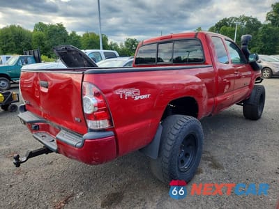 Trzecie zdjęcie samochodu z tyłu: 2010 TOYOTA TACOMA V6 VIN:5TEUU4EN4AZ672212 - miniatura