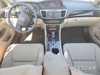 Zdjęcie 8 z 12 samochodu: 2016 HONDA ACCORD LX VIN:1HGCR2F36GA168280 - miniatura