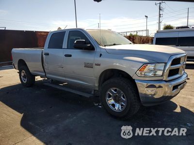 Czwarte zdjęcie samochodu z boku: 2018 RAM 2500 ST VIN:3C6UR5HJ2JG261037 - miniatura
