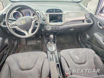 Zdjęcie 8 z 12 samochodu: 2009 HONDA FIT SPORT VIN:JHMGE88629S062152 - miniatura