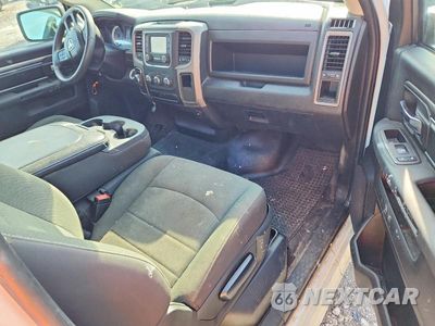 Zdjęcie 8 z 12 samochodu: 2023 RAM 1500 CLASSIC TRADESMAN VIN:3C6JR6DGXPG660838 - miniatura