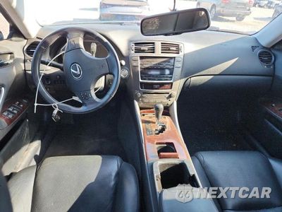 Zdjęcie 8 z 12 samochodu: 2008 LEXUS IS 250 BASE VIN:JTHBK262985053672 - miniatura
