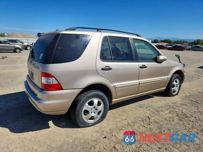 Trzecie zdjęcie samochodu z tyłu: 2002 MERCEDES-BENZ ML 320 VIN:4JGAB54E42A290351 - miniatura
