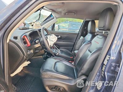 Zdjęcie 7 z 13 samochodu: 2022 JEEP RENEGADE TRAILHAWK VIN:ZACNJDC18NPN46798 - miniatura