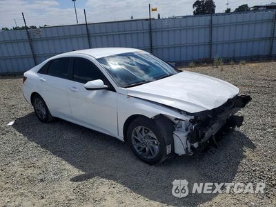 Czwarte zdjęcie samochodu z boku: 2024 HYUNDAI ELANTRA SEL VIN:KMHLM4DG3RU807663 - miniatura
