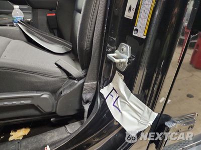 Zdjęcie 13 z 14 samochodu: 2019 JEEP WRANGLER UNLIMITED SAHARA VIN:1C4HJXEN6KW624656 - miniatura