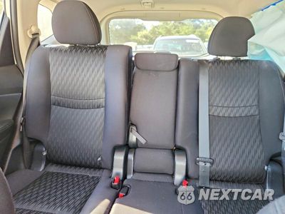 Zdjęcie 10 z 13 samochodu: 2018 NISSAN ROGUE SV VIN:5N1AT2MVXJC819946 - miniatura