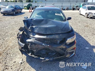 Piąte zdjęcie samochodu w środku: 2018 CHEVROLET MALIBU LT VIN:1G1ZD5ST5JF184410 - miniatura