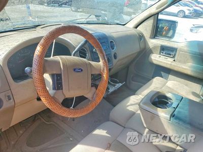 Zdjęcie 8 z 12 samochodu: 2005 FORD F150 VIN:1FTRF12245NA57743 - miniatura