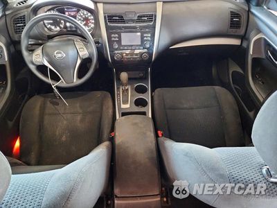 Zdjęcie 8 z 12 samochodu: 2015 NISSAN ALTIMA 2.5 S VIN:1N4AL3AP4FC231652 - miniatura