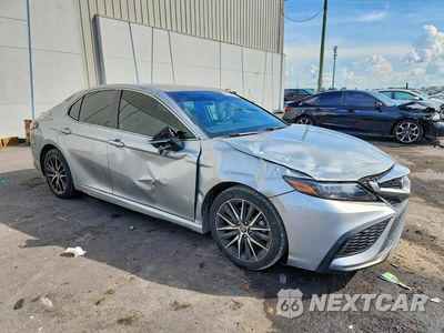 Czwarte zdjęcie samochodu z boku: 2024 TOYOTA CAMRY SE VIN:4T1G11AK0RU202162 - miniatura