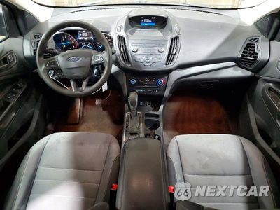 Zdjęcie 8 z 14 samochodu: 2019 FORD ESCAPE S VIN:1FMCU0F73KUA18022 - miniatura