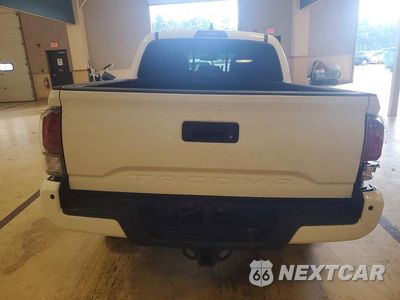 Zdjęcie 6 z 12 samochodu: 2022 TOYOTA TACOMA TRD OFF-ROAD VIN:3TMCZ5AN4NM461104 - miniatura