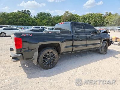 Trzecie zdjęcie samochodu z tyłu: 2016 CHEVROLET SILVERADO K1500 LT VIN:1GCVKREC2GZ136465 - miniatura