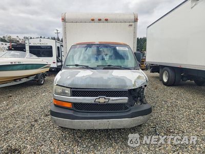 Piąte zdjęcie samochodu w środku: 2007 CHEVROLET EXPRESS BOX TRUCK VIN:1GBJG31UX71104846 - miniatura